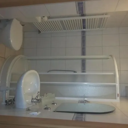 B&B Bakster